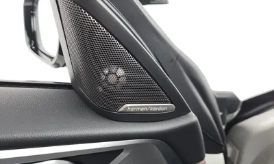 BMW i4 2023, 67743 км, за 30878.23 USD - фото 35