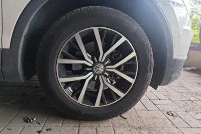 Volkswagen Tiguan L 2018, 52600 км, за 11313 USD