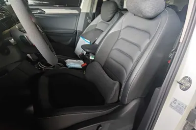 Volkswagen Tiguan L 2018, 52600 км, за 11313 USD - фото 12