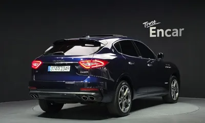 Maserati Levante 2019, 80903 км, за 19090.16 USD - фото 2