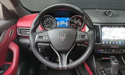 Maserati Levante 2019, 80903 км, за 19090.16 USD - фото 13