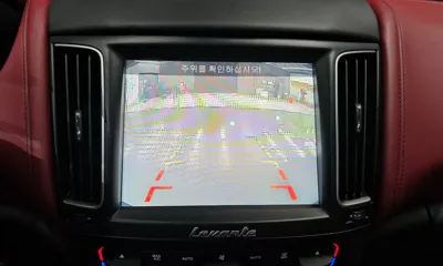 Maserati Levante 2019, 80903 км, за 19090.16 USD - фото 15