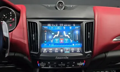 Maserati Levante 2019, 80903 км, за 19090.16 USD - фото 16