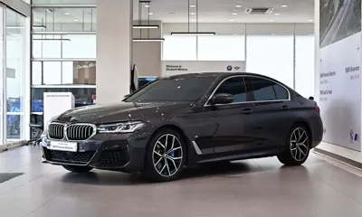 BMW 5-Series · 2023 год