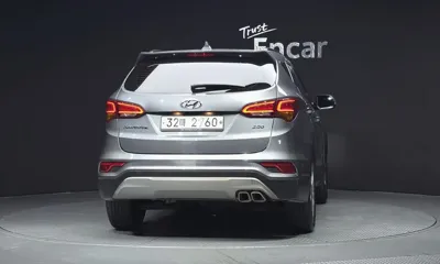 Hyundai Santafe 2018, 187880 км, за 7085.74 USD