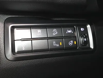 KG_Mobility_Ssangyong TIBOLI 2020, 50838 км, за 9250.82 USD - фото 16
