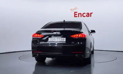 Hyundai Genesis 2016, 106622 км, за 7622.15 USD