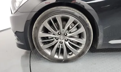 Hyundai Genesis 2016, 106622 км, за 7622.15 USD