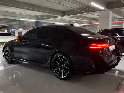BMW M5 2026, 1652 км, за 82676.58 USD