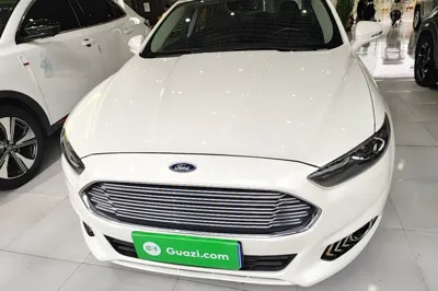 Ford Mondeo 2013, 104600 км, за 6561 USD