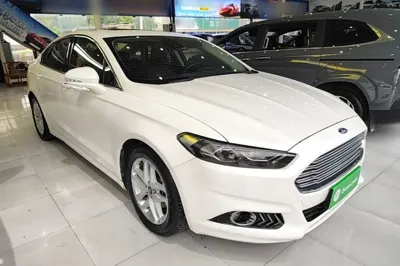 Ford Mondeo 2013, 104600 км, за 6561 USD