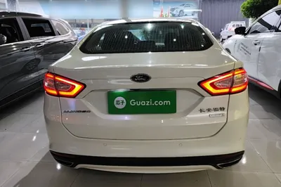 Ford Mondeo 2013, 104600 км, за 6561 USD