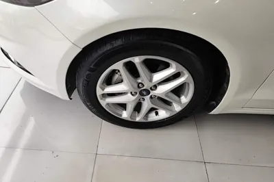 Ford Mondeo 2013, 104600 км, за 6561 USD - фото 10