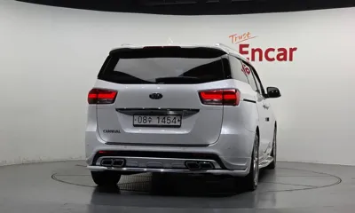 Kia Canival 2018, 84508 км, за 10228.02 USD