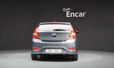 Hyundai Accent 2012, 118503 км, за 2775.02 USD