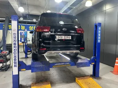 Kia Canival 2019, 116992 км, за 9839.83 USD