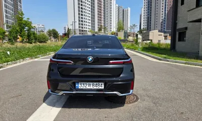 BMW 7-Series