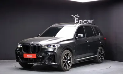 BMW X7 · 2021 год