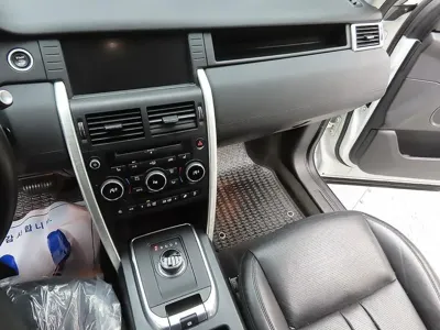 Land Rover Discovery Sport 2018, 124855 км, за 7100.98 USD - фото 9