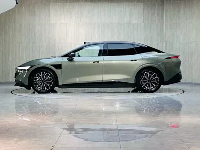 Zeekr 007 2024, 13000 км, за 23545.34 USD