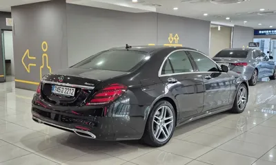 Mercedes-Benz S-Class 2020, 80090 км, за 35179.17 USD
