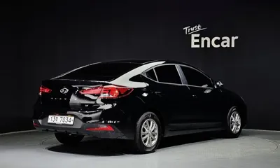 Hyundai Avante 2019, 89093 км, за 7483.26 USD