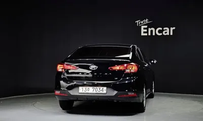 Hyundai Avante 2019, 89093 км, за 7483.26 USD