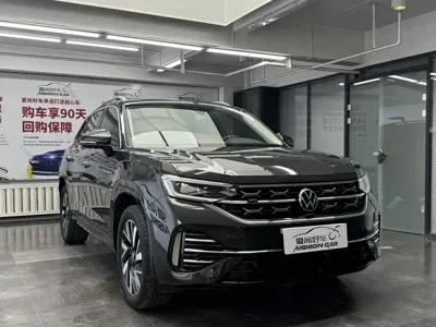 Volkswagen Tayron 2022, 34000 км, за 15861.96 USD