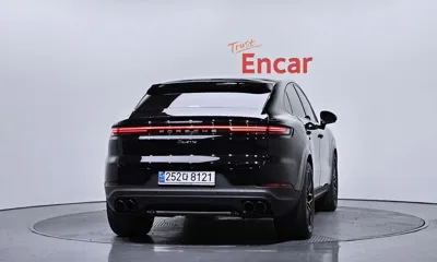 Porsche Cayenne 2024, 15065 км, за 91899.7 USD