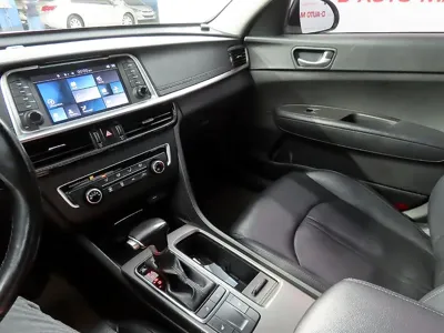 Kia K5 2019, 113255 км, за 6279.75 USD - фото 11