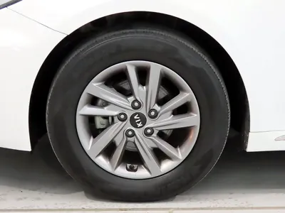 Kia K5 2019, 113255 км, за 6279.75 USD - фото 20