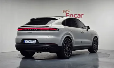 Porsche Cayenne 2025, 12163 км, за 101410.61 USD - фото 2