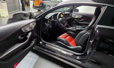 Mercedes-Benz C-Class 2017, 82759 км, за 25937.71 USD - фото 10