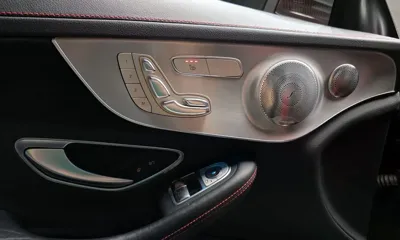 Mercedes-Benz C-Class 2017, 82759 км, за 25937.71 USD - фото 14