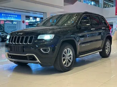Jeep Grand Cherokee (Import) · 2015 год