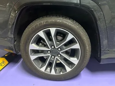 Jeep Cherokee 2021, 35000 км, за 36570.86 USD - фото 8