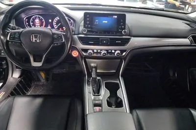 Honda Accord 2018, 76000 км, за 16436 USD - фото 12