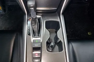 Honda Accord 2018, 76000 км, за 16436 USD - фото 16