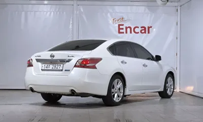 Nissan Altima 2013, 112805 км, за 3270.56 USD
