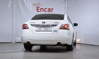 Nissan Altima 2013, 112805 км, за 3270.56 USD