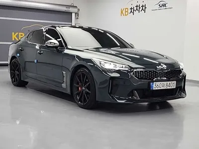 Kia Stinger 2023, 123705 км, за 17545.34 USD