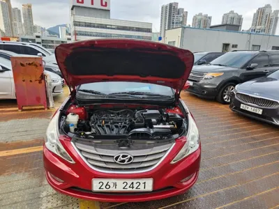 Hyundai Sonata 2012, 133581 км, за 2776.31 USD - фото 6