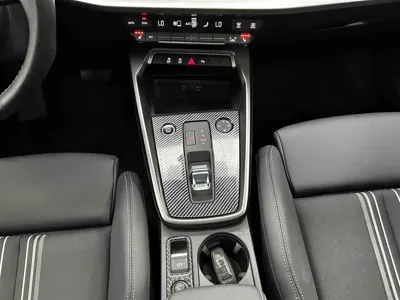 Audi A3 2023, 18600 км, за 23722.15 USD