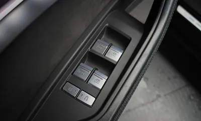 Audi e-tron 2021, 47320 км, за 32390.29 USD - фото 19