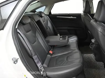 Ford Mondeo 2019, 91775 км, за 7880.79 USD - фото 12