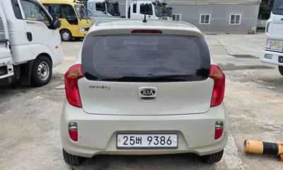 Kia Morning 2013, 102634 км, за 2100.56 USD
