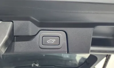 Land Rover Range Rover Evoque 2016, 126828 км, за 6345.85 USD - фото 17