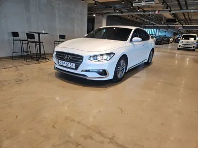 Hyundai Grandeur 2017, 194877 км, за 5710.91 USD