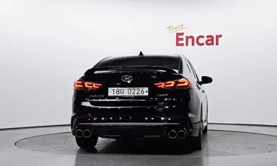 Hyundai Avante 2017, 165263 км, за 7072.98 USD