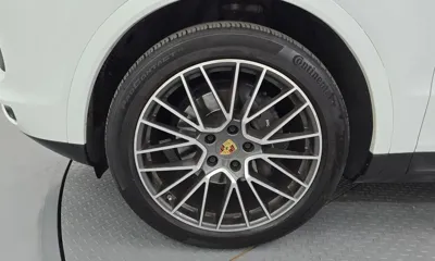 Porsche Cayenne 2023, 49138 км, за 58598.66 USD